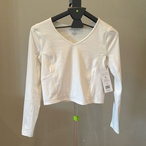 NWT! Harmony Balance Soft White Crop